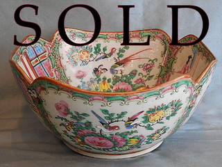 ROSE MANDARIN (Rose Medallion) Chinese Porcelain Large Bowl