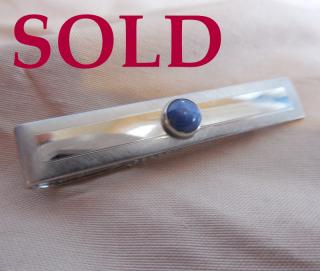 “LINDE” BLUE STAR SAPPHIRE  14k White Gold Tie Bar