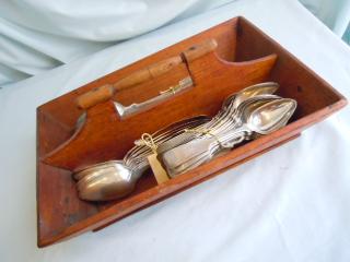 In Cutlery Tray, Dessert Spoons & Teaspoons