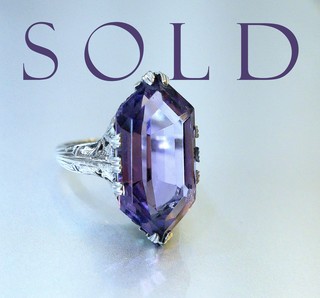 Amethyst (8 carats) in fine White Gold (18K) openwork