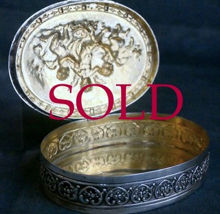 Three AMORINI / CHERUBS silver box