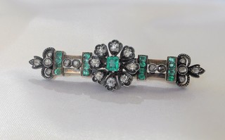 FLOWERHEAD & FLEUR-DE-LIS, emeralds & diamonds