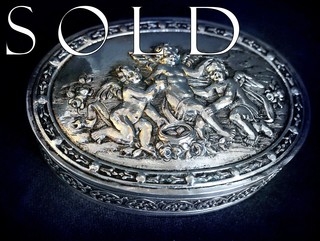 Three AMORINI / CHERUBS silver box