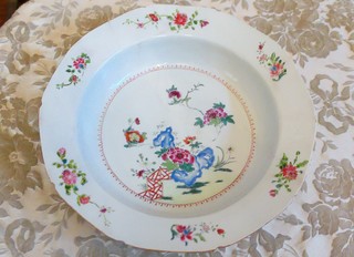 15" CIRCA 1740 "FAMILLE ROSE" Chinese Export Porcelain