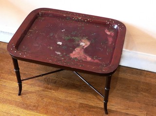 CIRCA 1810 "CHINOISERIE" HAND-PAINTED SCARLET GROUND PAPER MACHÉ TRAY