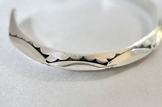 "MOUNTAINS, RAIN & SKY" SOLID & SLEEK MODERN NAVAJO
