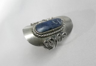 LAPIS LAZULI in Silver Saddle Shape Ring