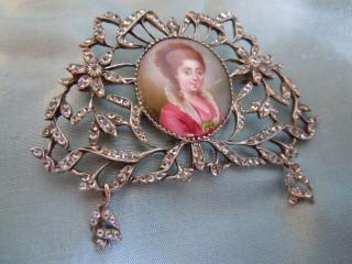 "BRISTOWS" jewel with painted porcelain portrait