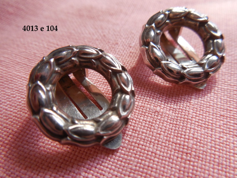 Diameter 2/3" each