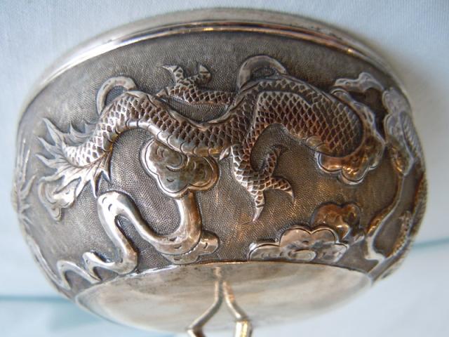 Dragon, detail