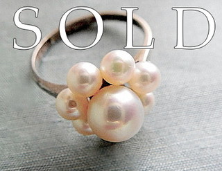 MIKIMOTO 1950's vintage Eight Pearls Cluster Ring