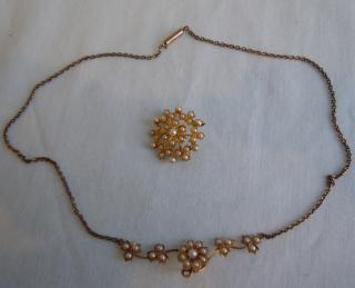 16" neck chain with daisy & leaves can be worn with or without pendant