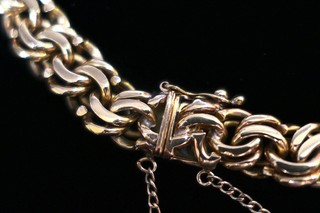 INTERLACED LINKS 18k Yellow Gold Bracelet, heavy & lavish