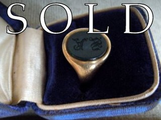 "A S" MIRROR IMAGE INTAGLIO CARVED BLOODSTONE & GOLD RING