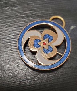 Girls Scouts U.S.A. vintage " THANKS" Badge, 10K gold